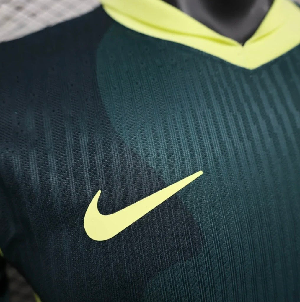 FC Barcelona "Sagrada Verde" Limited Jersey
