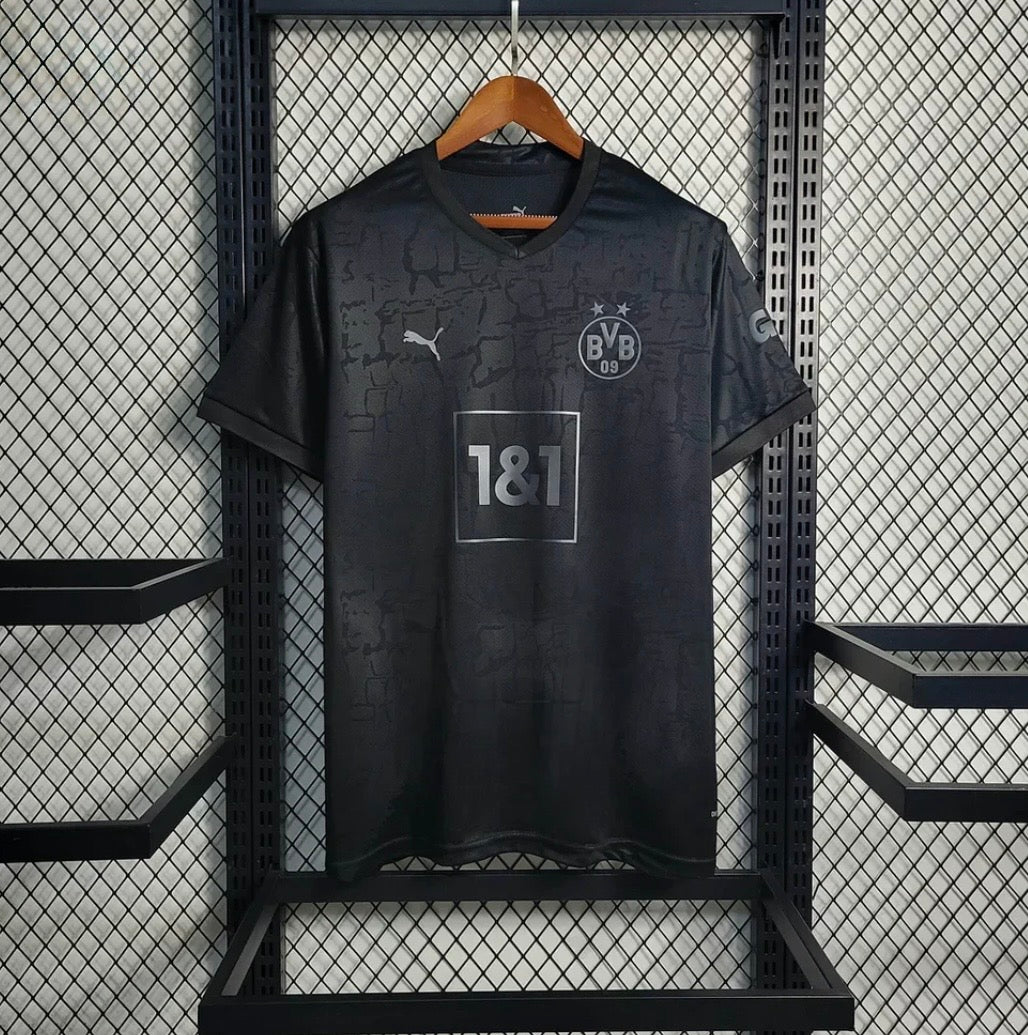 Borussia Dortmund "Blackout" Limited Jersey
