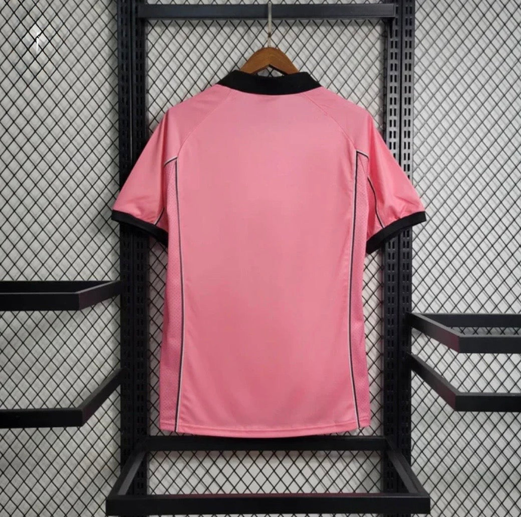 Juventus Retro 1997/1998 Away Kit