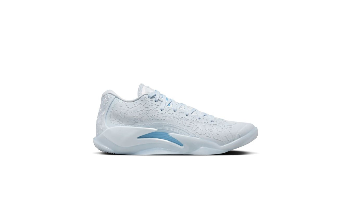 Air Jordan Zion 3 "Half Blue"