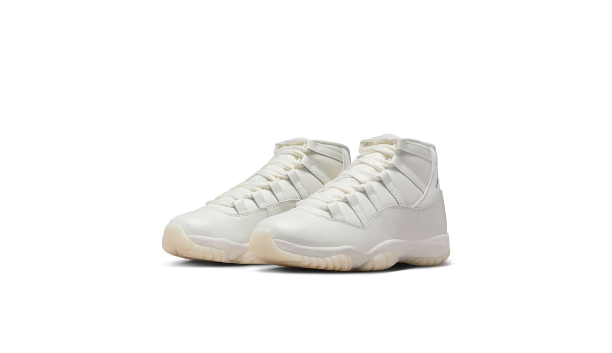 Air Jordan 11 Retro "Pearl" Wmns