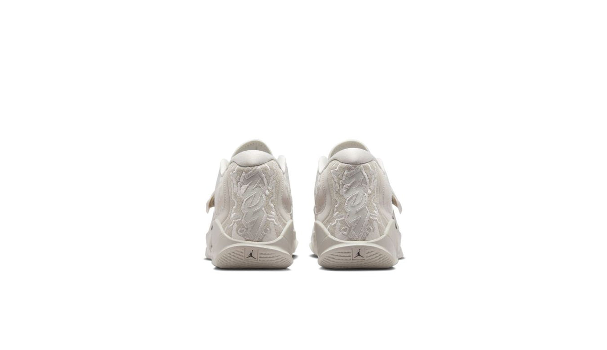 Air Jordan Zion 3 SE "Light Bone"