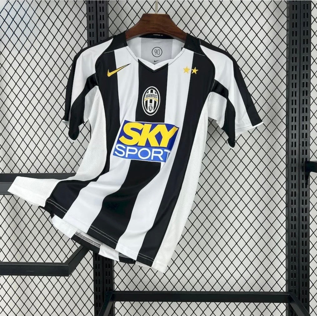 2004/2005 Retro Juventus Home Jersey