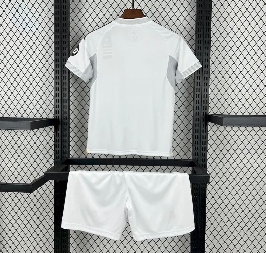 2025/2026 Real Madrid Home Set